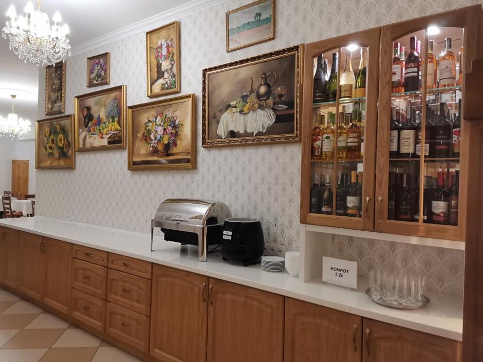 Zajazd Pod Jesionami Nisko Bagian luar foto